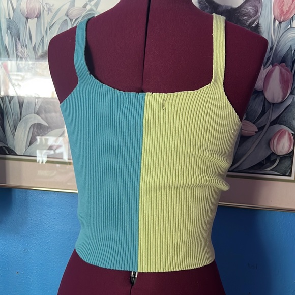 Colorblocked crop ribbed tank - Picture 4 of 5